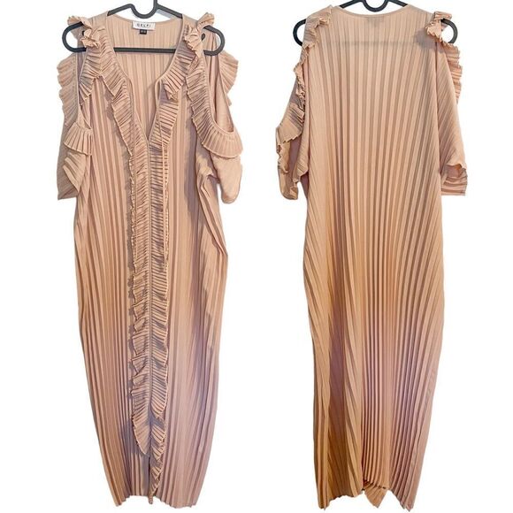 Delfi Collective Monica Pleated Cold Shoulder Midi Dress - Picture 5 of 8